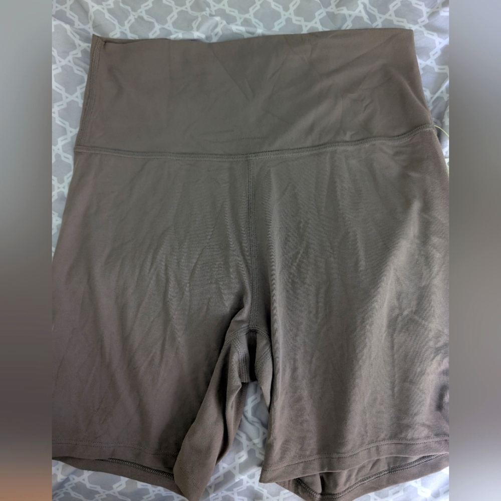Women's Tan High-Waisted Biker Shorts